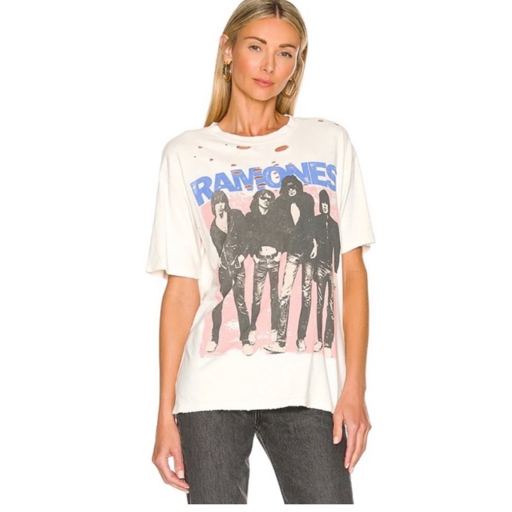 Daydreamer The Ramones Self-Titled Weekend Tee Stone Vintage NEW NWT
